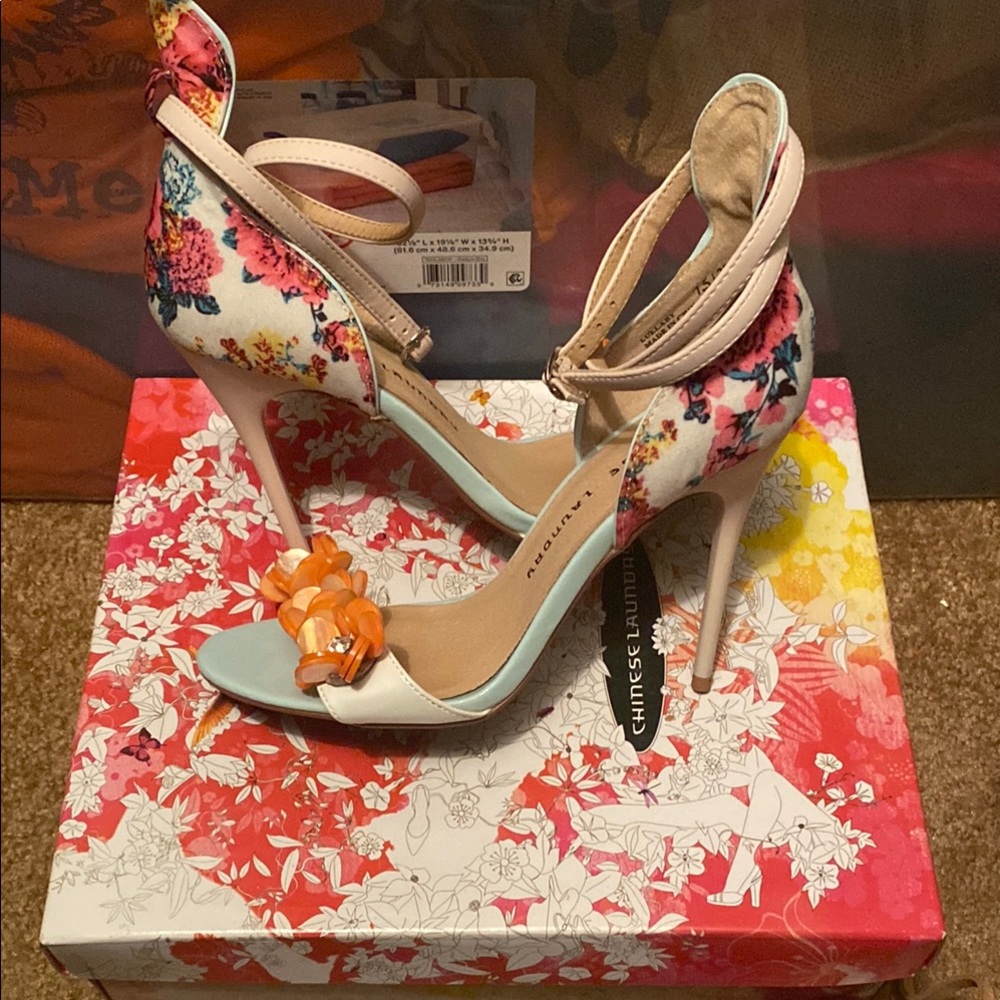 Chinese Laundry Multicolor Floral Heels